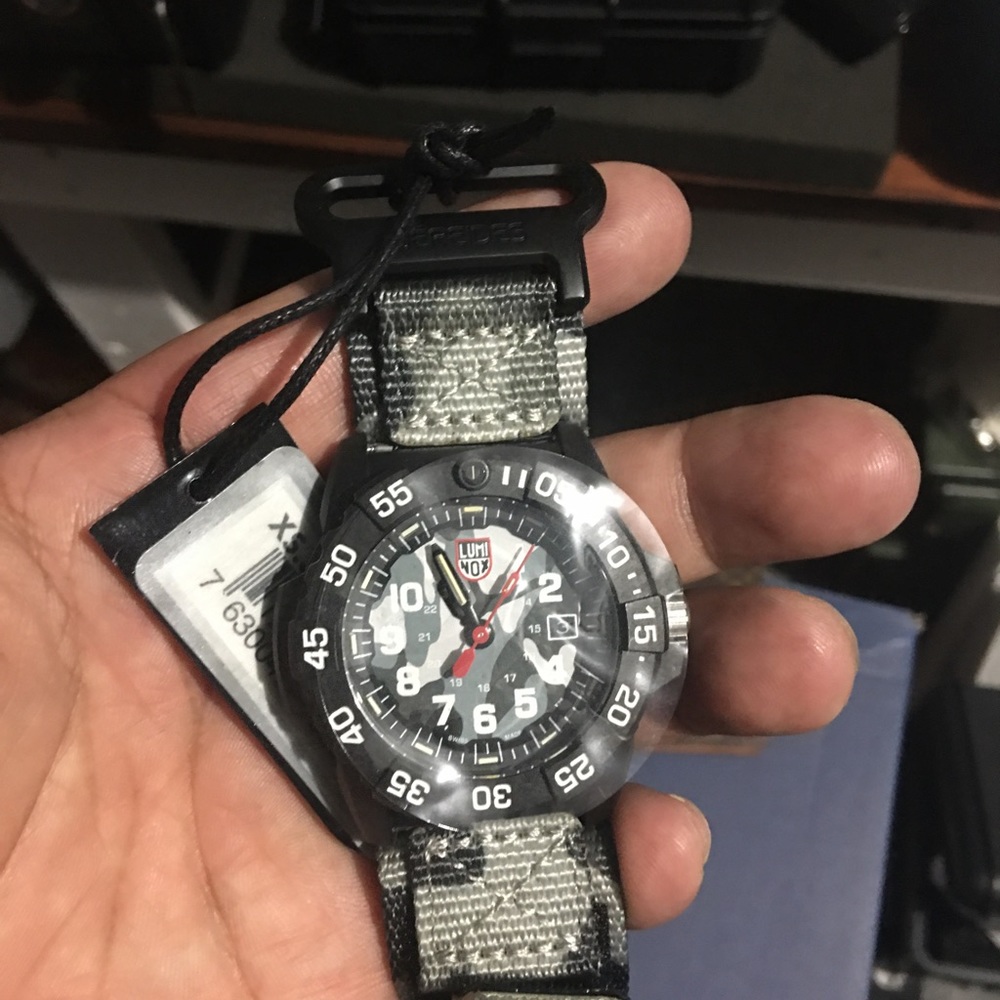 Brand New Luminox watches lot - Picture 8 of 11